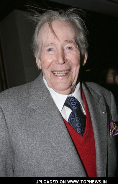 Peter O'Toole at "The Tudors" Season 2 New York Premiere - Hosted by Showtime and Sheraton Hotels - Inside Arrivals Peter O'Toole at "The Tudors" Season 2 New York Premiere - Hosted by Showtime and Sheraton Hotels - Inside Arrivals