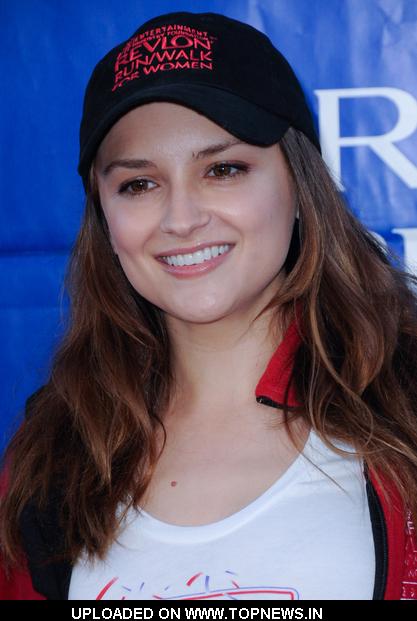 Rachel Leigh Cook at 17th Annual EIF Revlon Run/Walk For Women - Arrivals