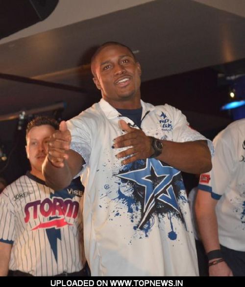 Reggie Bush at 2012 Chris Paul PBA Celebrity Invitational Benefiting the CP3 Foundation at Lucky Strike in Los Angeles