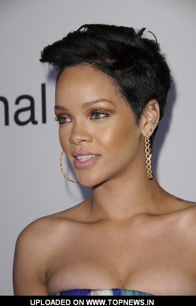 rihanna 51st grammy awards