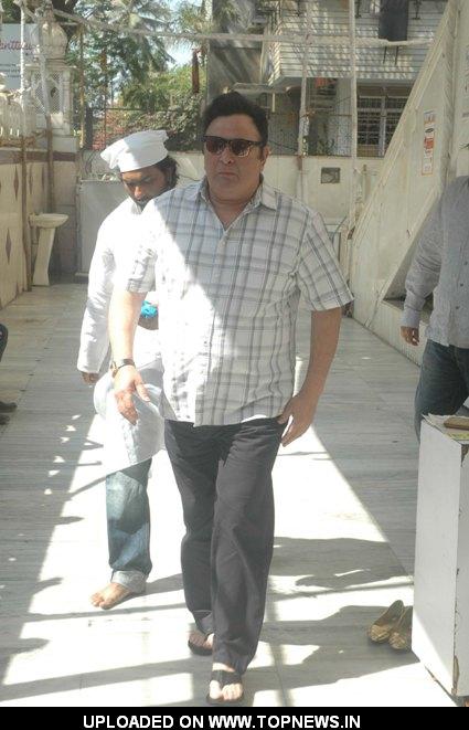 Rishi Kapoor at Raj Knawar' s chautha in Santacruz 