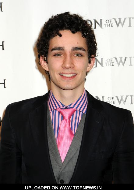 Robert Sheehan