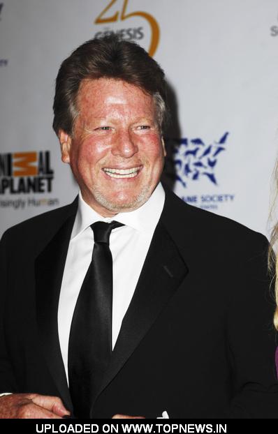 Ryan O'Neal at 25th Anniversary Genesis Awards - Arrivals Ryan O'Neal at 25th Anniversary Genesis Awards - Arrivals