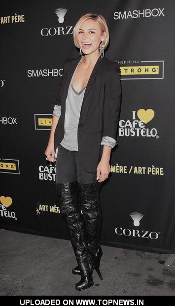 Samaire Armstrong at The Art Mere Art Pere Night Benefitting The Livestrong Foundation - Arrivals Samaire Armstrong at The Art Mere Art Pere Night Benefitting The Livestrong Foundation - Arrivals