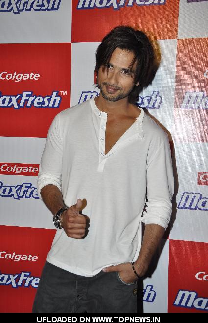 Shahid Kapoor at Colgate Maxfresh Party at Bunglow 9 Mumbai