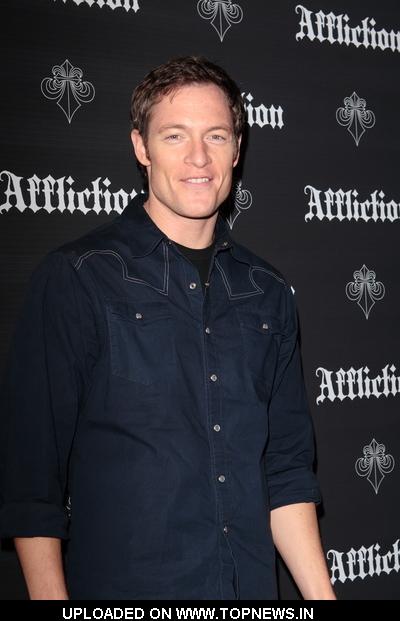 Tahmoh Penikett - Wallpaper