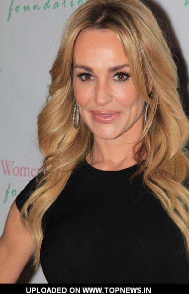 Taylor Armstrong at "Giving Back Never Looked So Good" Charity Event Hosted by E! News and Catt Sadler - Arrivals