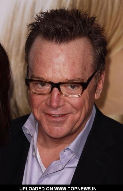 Tom Arnold at "Revolutionary Road" World Premiere - Arrivals