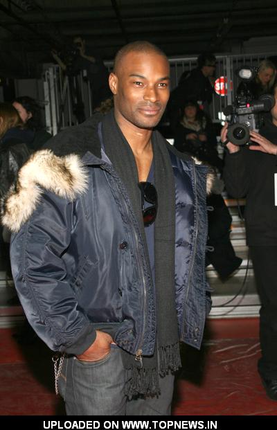 2010 Fall Fashion Week on Fashion Week Fall 2009   Y 3 Autumn Winter 2009 2010 Fashion Show