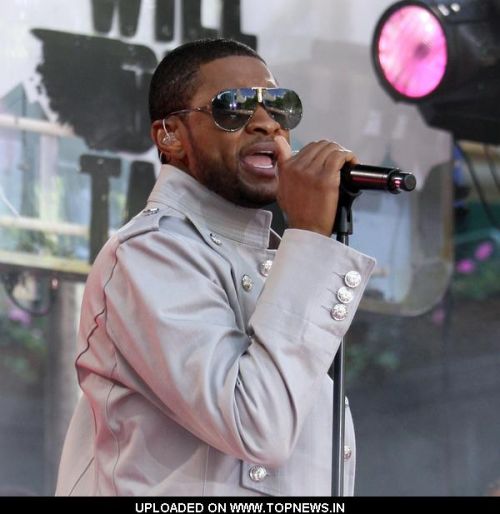 Usher at Usher Performs on ABC's "Good Morning America" at Bryant Park in New York on May 30, 2008 Usher at Usher Performs on ABC's "Good Morning America" at Bryant Park in New York on May 30, 2008