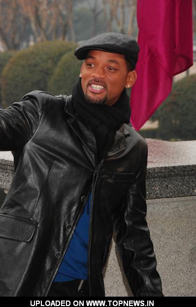 Will Smith at "Seven Pounds" Madrid Photocall - Arrivals Will Smith at "Seven Pounds" Madrid Photocall - Arrivals