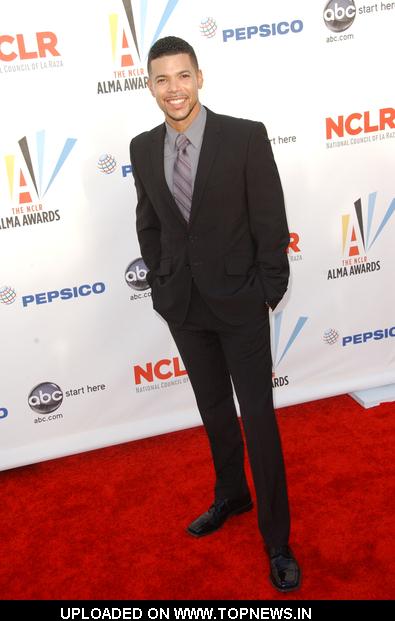 Wilson Cruz at 2009 NCLR ALMA Awards - Arrivals