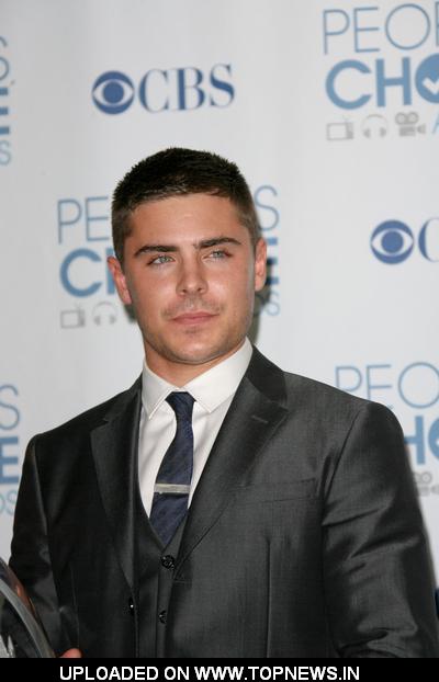 pictures of zac efron in 2011. Zac Efron at 2011 People#39;s Choice Awards - Press Room