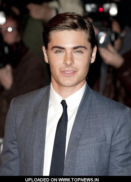Zac Efron at "17 Again" UK Premiere - Arrivals