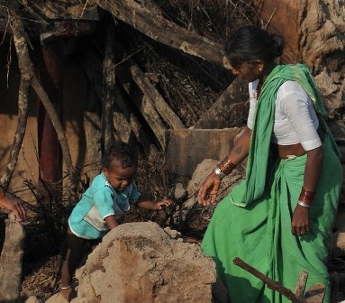 Death toll in India floods tops 300