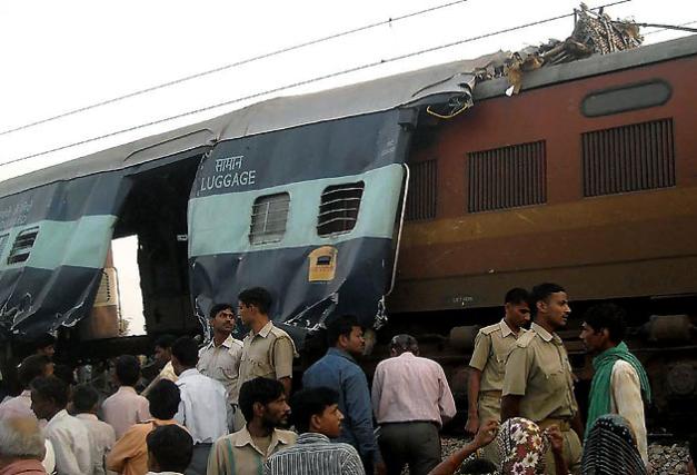 Train collision in India leaves 50 passengers dead 