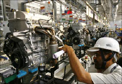 Manufacturing industry growth remains moderate: Report