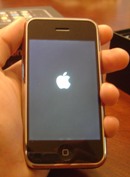 Wal-Mart to start selling Apple iPhones
