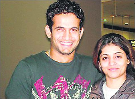 Irfan Pathan bowled by Shivangi