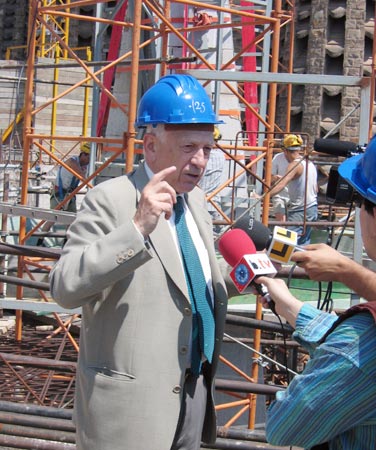 Barcelona's Sagrada Familia church to start functioning in 2010 