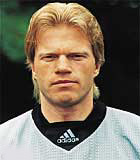 Schalke confirm Kahn's ruling out of general manager job 