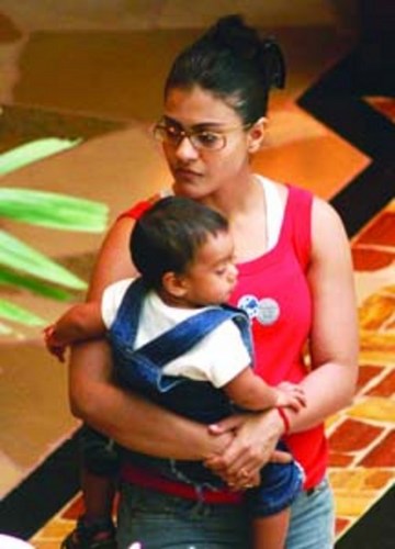 Kajol With Her Daughter Nysa