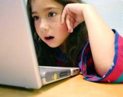 Swedish girls who go online often sexually harassed 