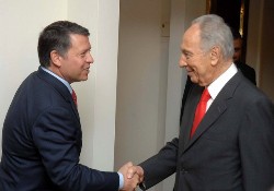 Saudi Arabia denies King Abdullah shook Israeli president's hand 
