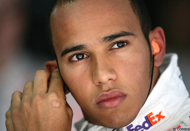 lewis hamilton and nicole scherzinger. Hamilton denies splitting with