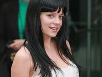 Lily Allen makes fun of Elton John in her new video