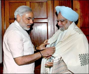 manmohansingh-narendramodi