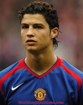 Ronaldo Soccer on When Ronaldo Played At Manchester United  He Wore The Number Seven