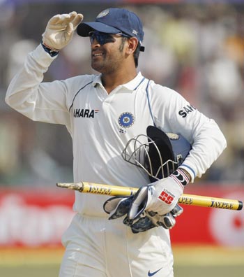 dhoni