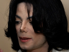  MJ’s siblings teaming up with David Gest for tribute tour