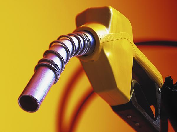 Govt intends to introduce more cuts in fuel prices 