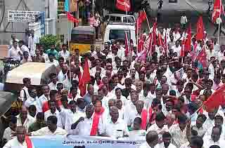 Tamil activists protest against Govt. inaction for trapped Tamilians'' cause