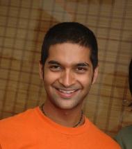 Purab Kohli to collect Rs.100,000 to run in Delhi Marathon