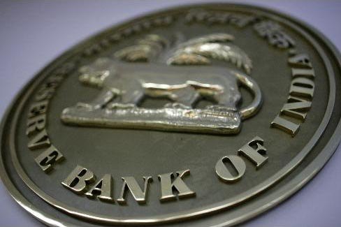 RBI Hopes Early  Revival Of Growth Story