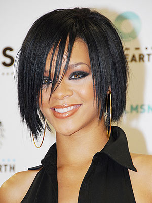 Rihanna doesn''t take bubbly from strangers