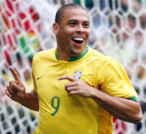 Ronaldo can be fit enough for 2010 World Cup, says team doctor 