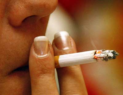 Why smokers are more likely to develop gum disease