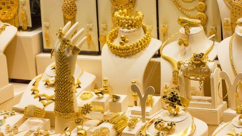 Gold Price Trades 1.4% Lower After Hitting All-time High at $3500