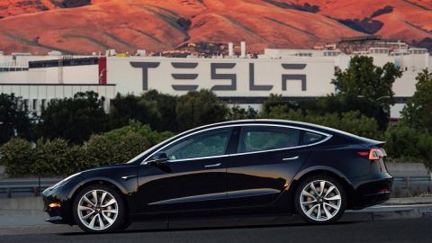 Tesla collecting large amounts of data from vehicles owners while testing Full Self-Driving beta update