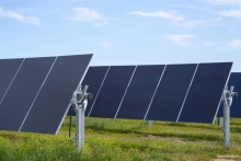 First Solar (NASDAQ: FSLR) Stock Price Jumps 3.5%; Stock Looks Bullish on Technical Charts