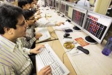 India Market Wrap: Stocks End the Week with Worst Performance in Years