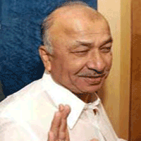 Power Minister Sushilkumar Shinde 