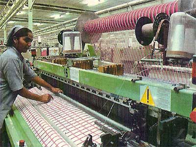 Decline in the export causing job losses in Indian textile industry