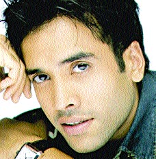 Cancer affected kids thrilled to meet Bollywood actor Tushar Kapoor in Jaipur