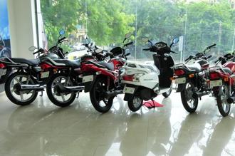 Domestic two-wheeler industry volumes to remain flat: ICRA