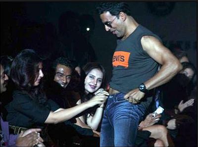 Another Obscenity Case Filed Against Akki, Twinkle 